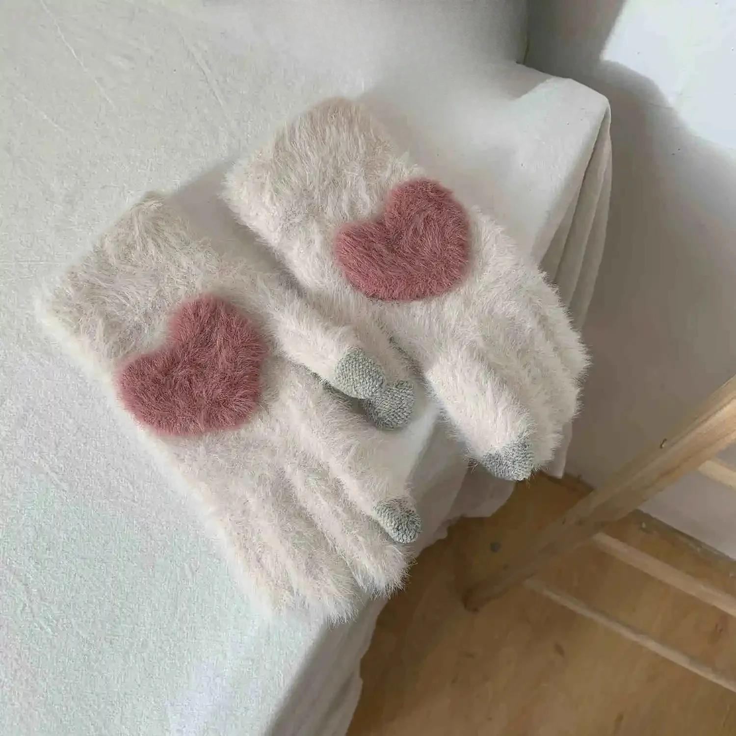 

Durable And Safe Korean Love Heart Pink Gloves Women Plush Gloves Autumn And Winter Thick Mittens Full Finger Gloves Girls Warm Touchscreen Glove