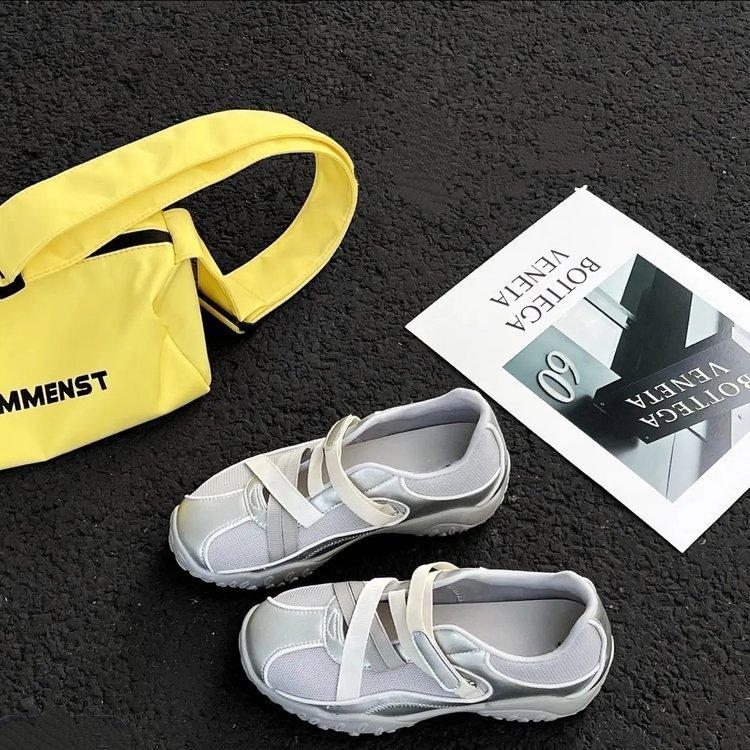 Korean Version of Sports Mary Jane Shoes Women's 2025 Summer New Student Breathable Mesh Casual Versatile Sports White Shoes