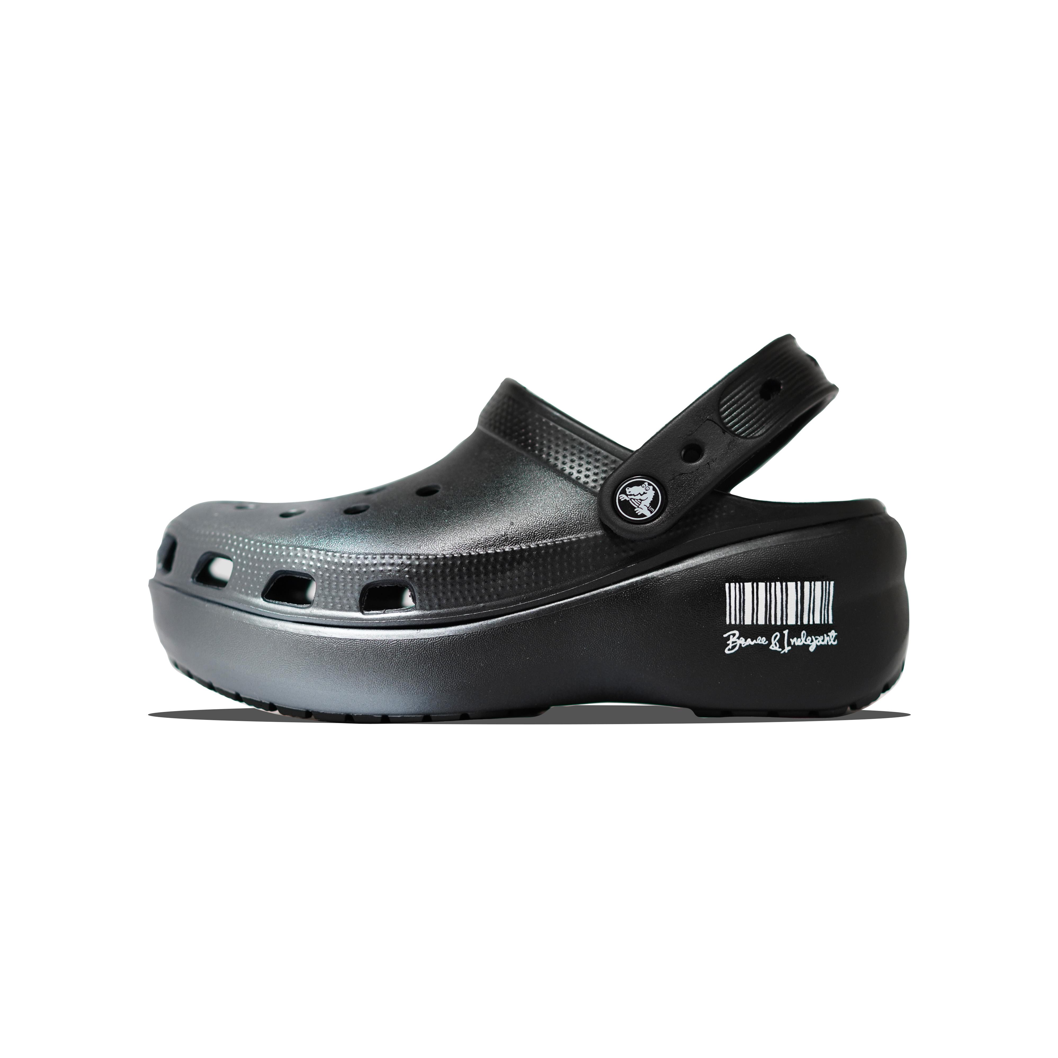 

Crocs Классические платформенные клоги EVA Future Chip Модные и универсальные туфли с отверстиями Унисекс Серебристый Черный 36-37