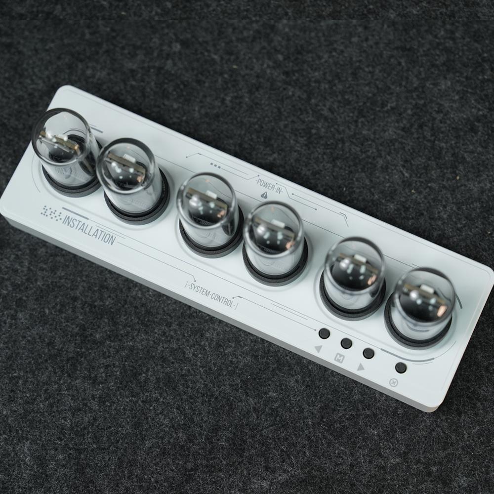 

Часы-будильник Nixie Tube IPS с управлением по Wi-Fi и цветной подсветкой RGB для украшения игровой комнаты. Циферблаты и картинки своими руками. Идея для подарка белый