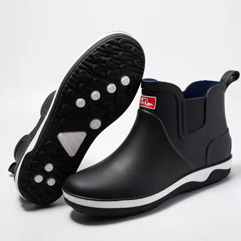 Stivali da Pioggia da Uomo alla Moda Stivali da Pioggia con Plateau in Gomma Autunno 2024 Slip-on Scarpe da Pioggia Stivali da Lavoro Impermeabili da Uomo Stivali da Pioggia Invernali da Uomo