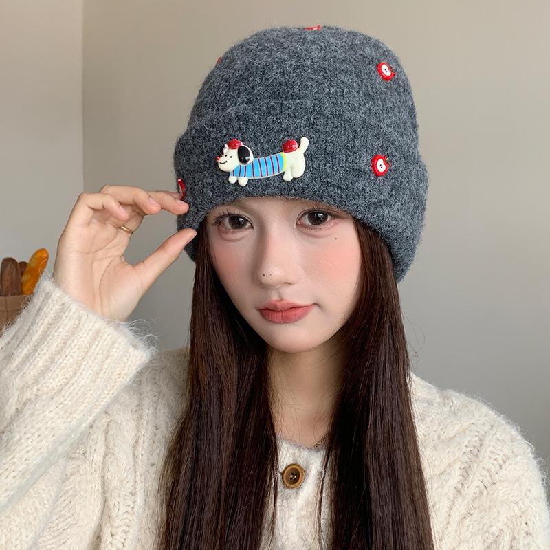 Korean Version of Cute Cartoon Apple Puppy Label Knitted Hat for Women In Autumn and Winter Warm and Sweet Little Woolen Hat Showing Face