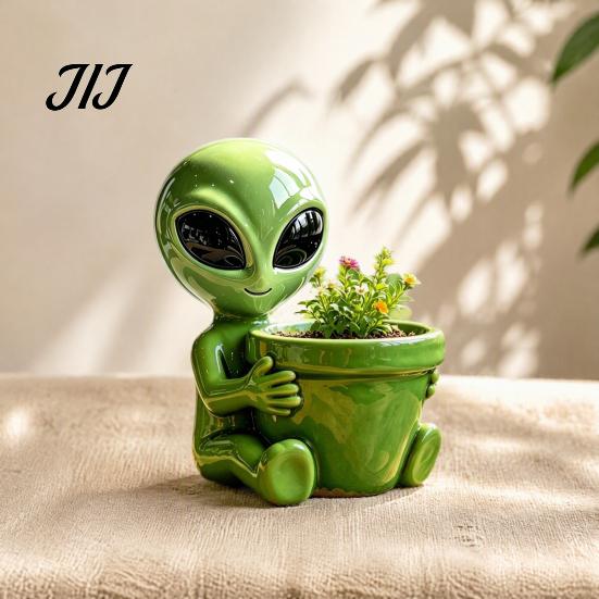 Weather Resistant Flower Containers Funny Alien Planter, Resin Pot, Decorative Plant Unique Yard Art Ornaments Pot for Succulents, Cactus, Sci-fi