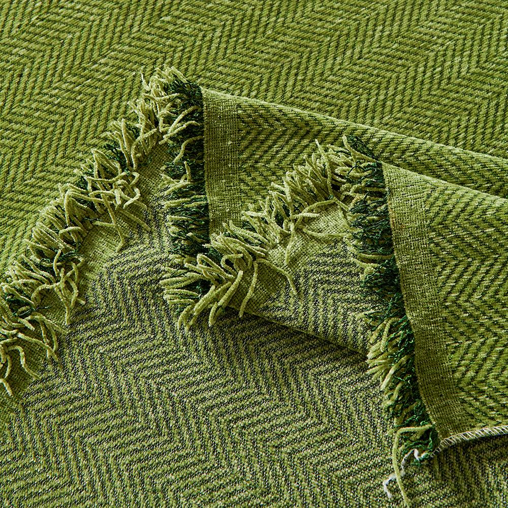Low MOQ Three-Seat Jacquard Breathable 100% Polyester Sofa Protector Slipcovers Machine Washable Chenille Sofa Blanket