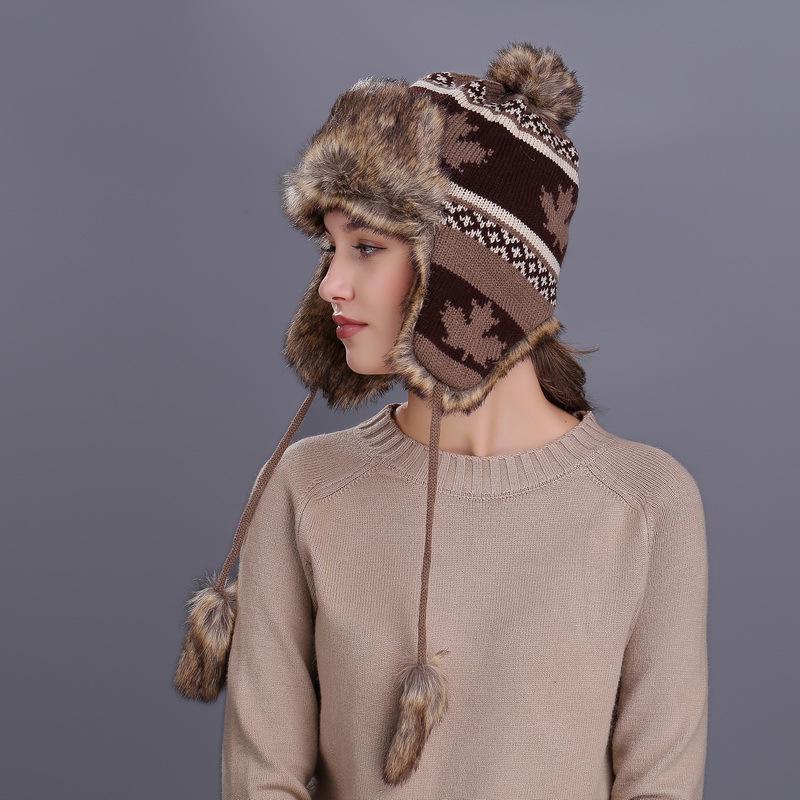 

Autumn and winter new maple leaf ear protection hat plush Lei Feng hat outdoor autumn and winter knitted wool hat W