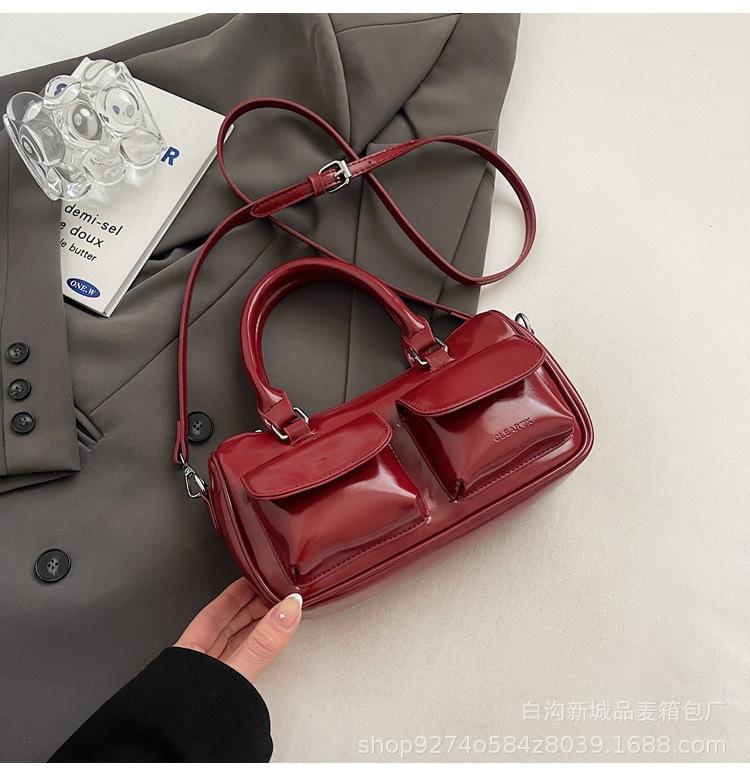 

Fashion versatile small bag 2025 new short handle portable bowling women s bag multi-pocket design Boston bag