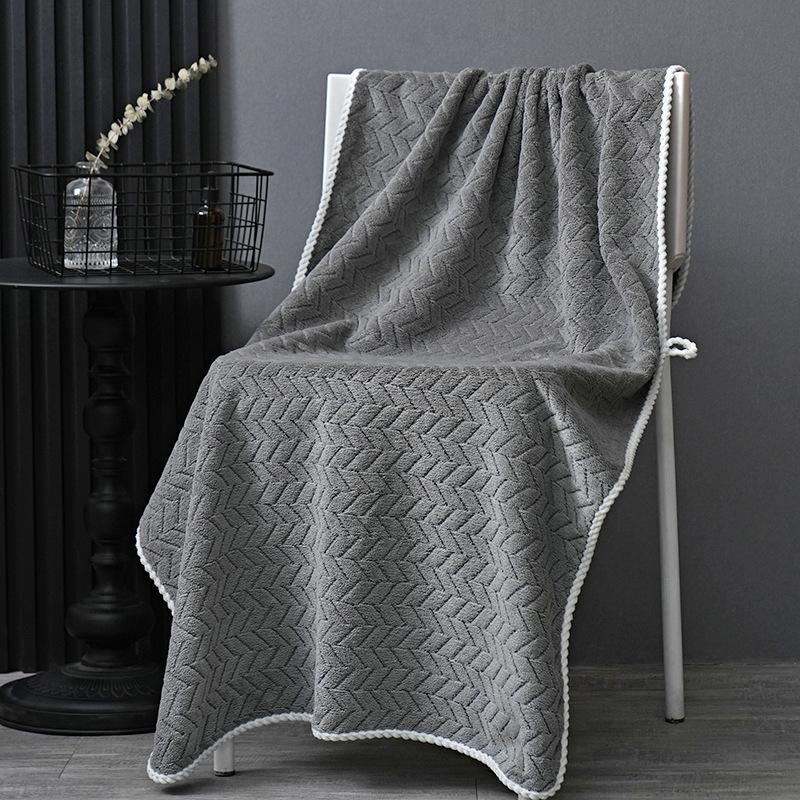 Coral Fleece Bath Towel, Thickened and Enlarged 90 * 170, Covering The Body. Adult Quick Drying and Absorbent Swimming Gift Bath Towel