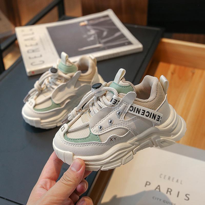 Children's shoes, new autumn models, dad shoes, sports shoes and casual shoes for young boys and girls, trendy