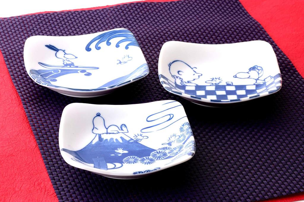 Yamaka Shoten Cute Square Plates and Side Plates Set of 3 Character Snoopy Blue and White Square Plates (3 Patterns)