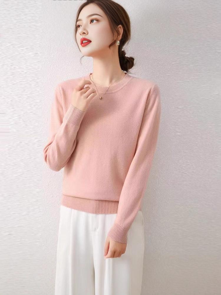 2025 Versatile Loose-Fit Wool Sweater: Slimming, Solid Color, Perfect for Autumn & Winter