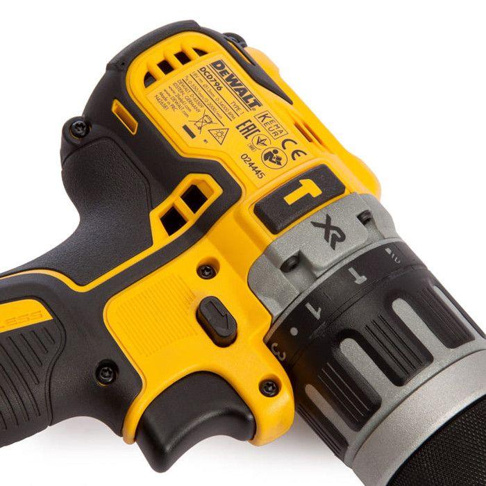 Pack 2 outils 18V XR (DCD796 + DCG405) + 2 batteries 5Ah + chargeur + coffret T-STAK - DEWALT