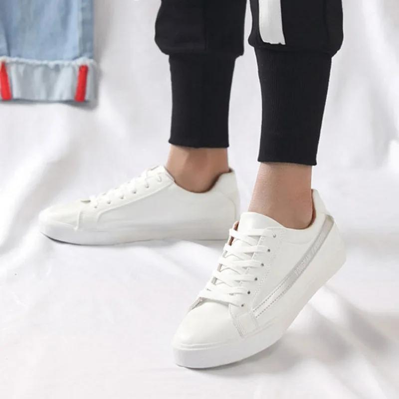 Vulkaniserte sko for menn Komfortable sneakers Mann Nyhet i Fritidssko Pustende Merkevaretilbud Klassisk Original Lav Pris Arbeid