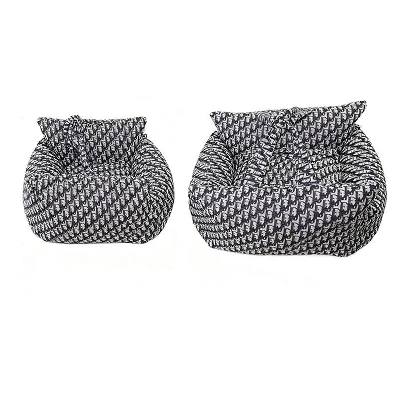 Cama de Viagem Semi-Fechada Lavável para Cães e Gatos com Cordão de Segurança