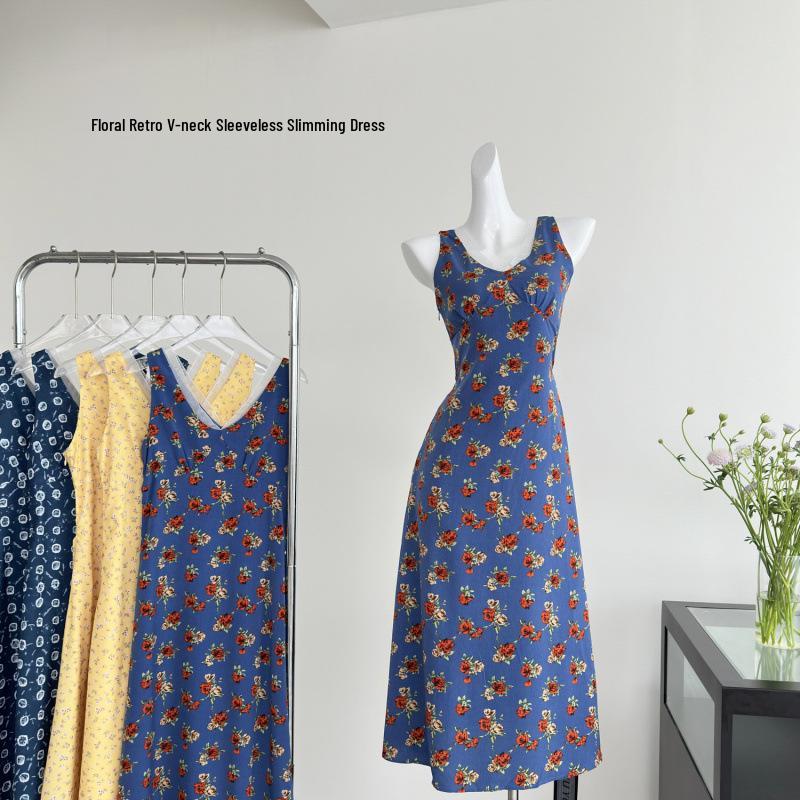 

Milos V-Neck Organza Patchwork Floral Waist-Cinching Sleeveless Dress S [below 95 lbs]