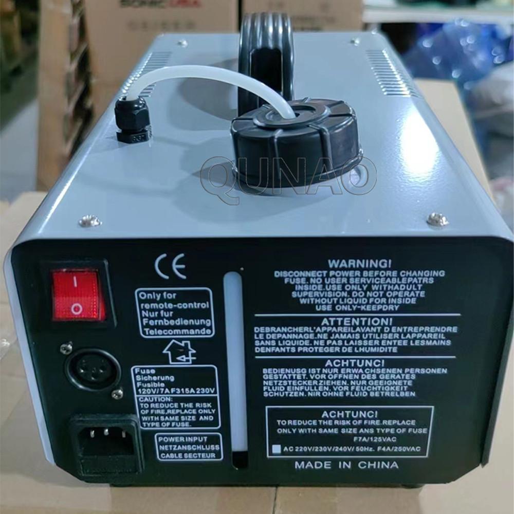600W Stroj na sníh s dálkovým ovládáním Stroj na výrobu sněhových vloček pro svatební párty Stagingový efekt Simulovaný rozprašovač sněhových vloček