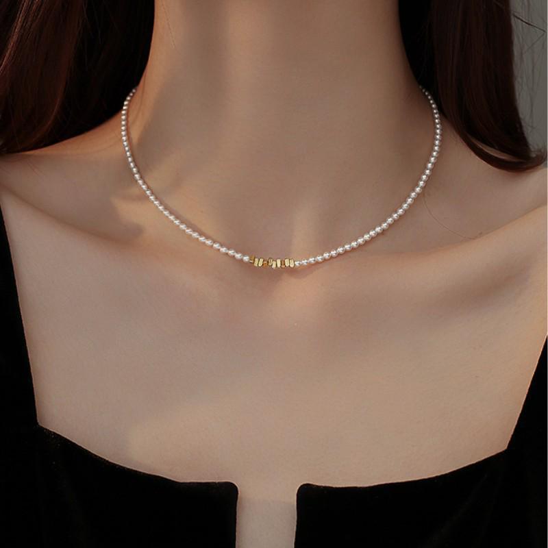 Elegant Freshwater Pearl and Shell Bead Women's Necklace - High-End Design Choker and Clavicle Chain