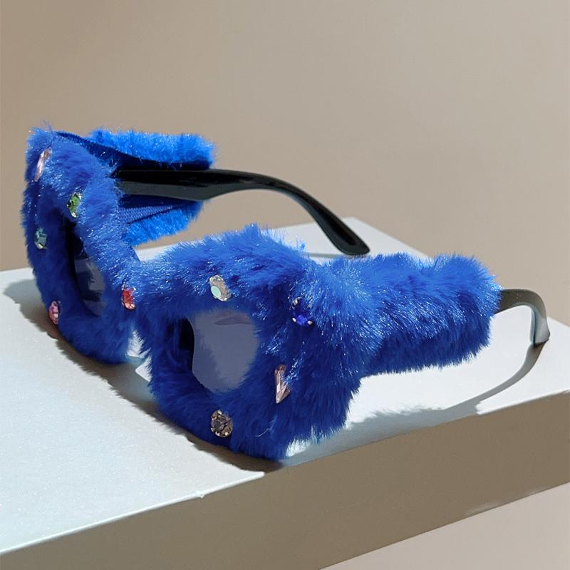 KAMMPT Furry Cat Eye Sunglasses with Rhinestones Women Cute Winter Outdoor Decor Shades Trendy Handmade Woolen Rim Sun Glasses