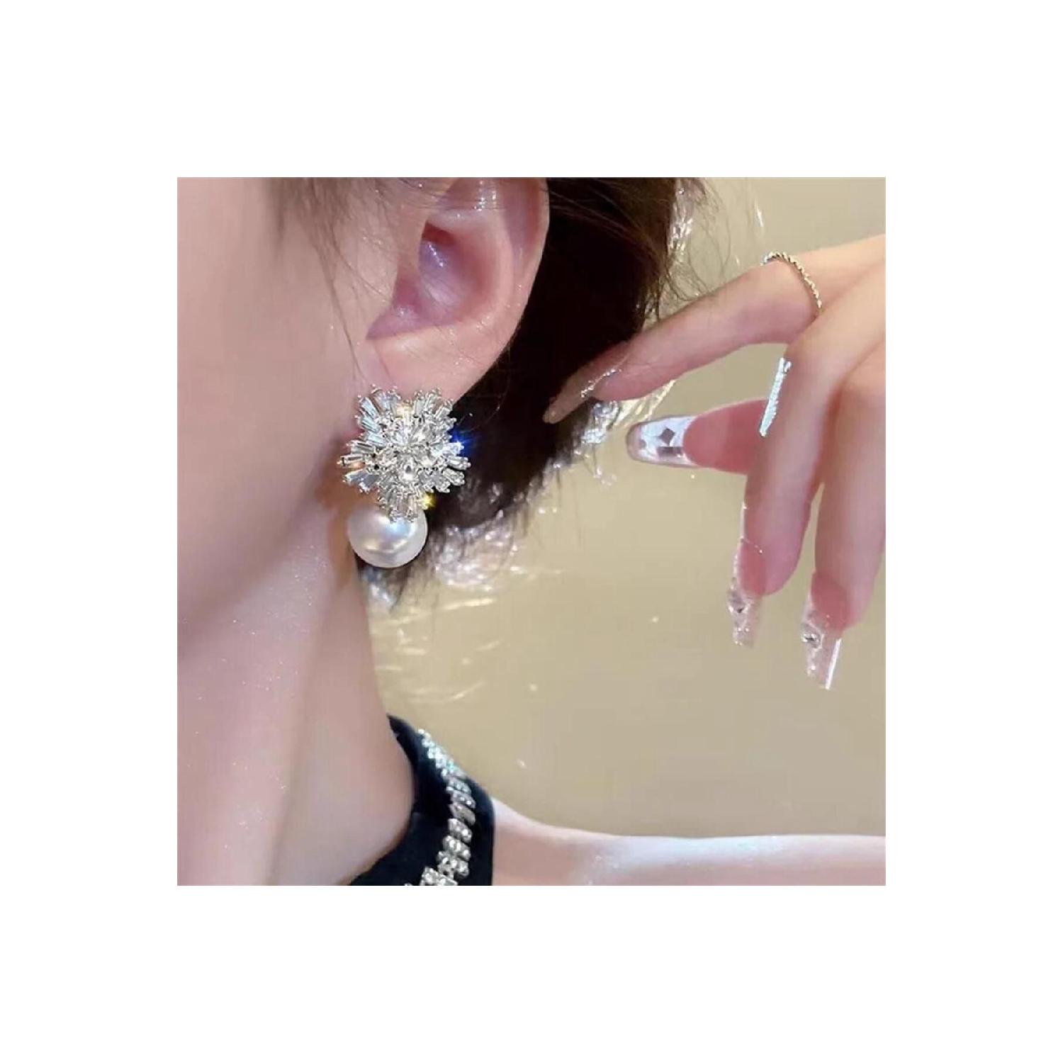 

Большие хрустальные серьги-цветки с жемчугом