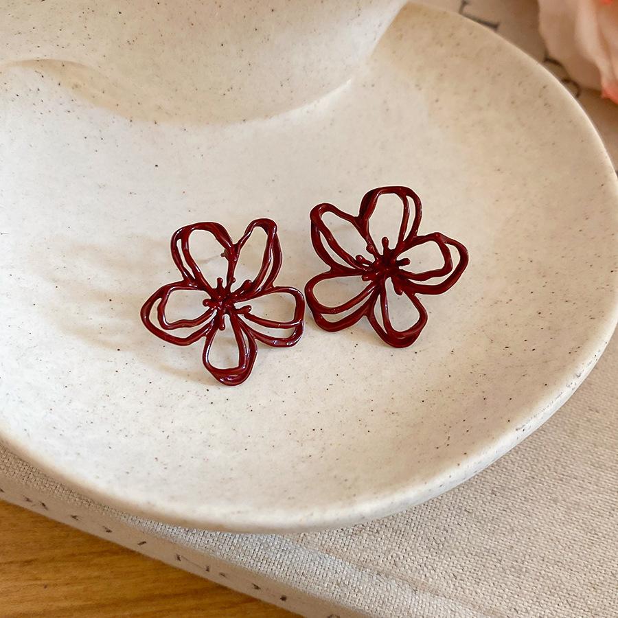 Flocking Hollow Flower Stud Earrings Ankola Red Elegant Versatile Earrings Light Luxury Earrings Women