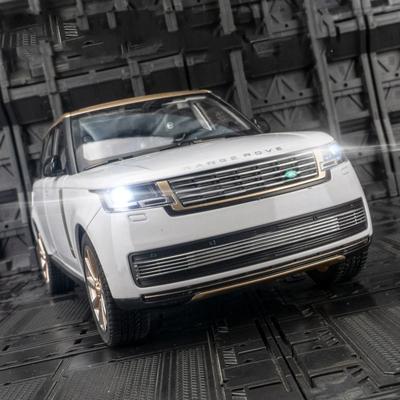 Nové 1:18 Land Rover Range Rover Model v měřítku Off-road Slitina z tlakově litého kovu Simulace Mini Car Model Toy Boy Dárek Čtyřkolka Tlumení nárazů