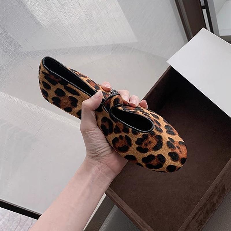 New Round-toe Slip-on Flat Shoes for Women