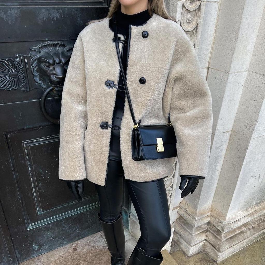 Winter Women's Plus Size Jacket Buckle Decoration Round Collar Faux Fur Coat