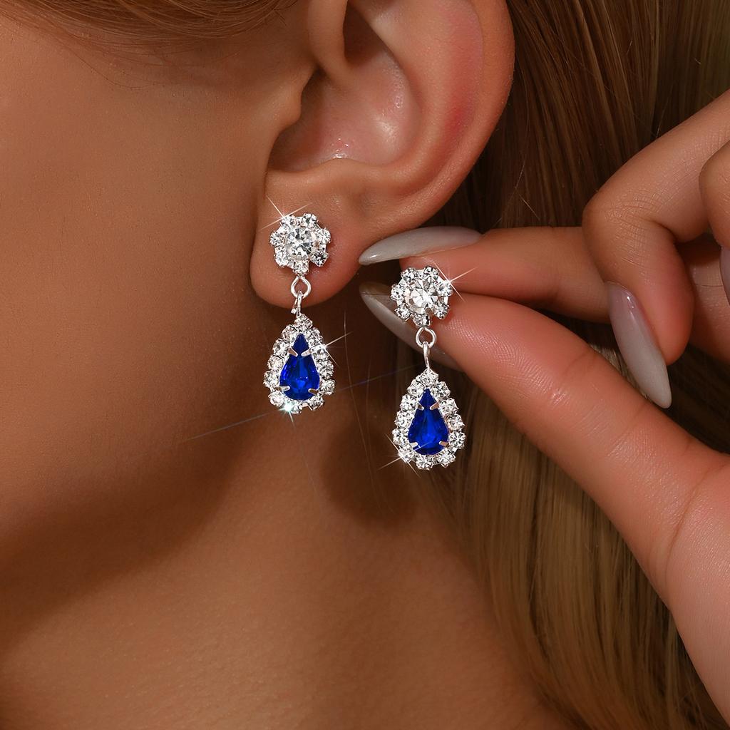 Leichter Luxus Wassertropfenförmig Super Glitzernd Temperament Hochwertig Zeigt Das Gesicht Kleine Ohrringe Ohrringe Modeschmuck Ohrringe Damen