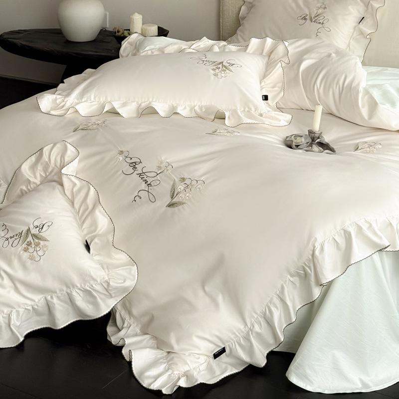 French Princess Style Cotton Lace Embroidery Bedding Set - Skin-Friendly and Breathable, Four-Piece Set