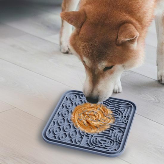 Pet Slow Food Mat with Suction Cups Four-Zone Pet Food Tray for Slow
