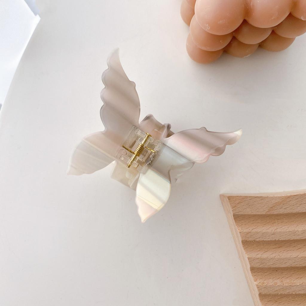Elegant Handmade Acetate Hair Claw Clip With Butterfly Style For Trendy Girls