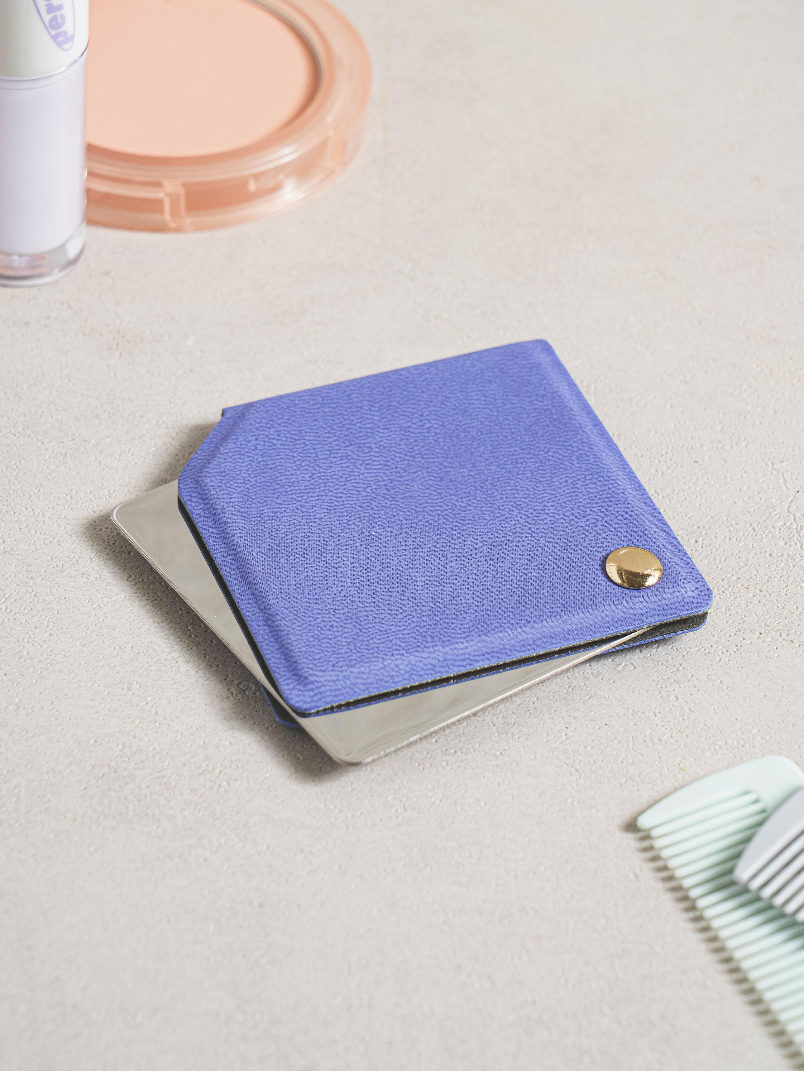 Rotating Cover Mini Hand Mirror, Portable Purple Compact Mirror 1ea