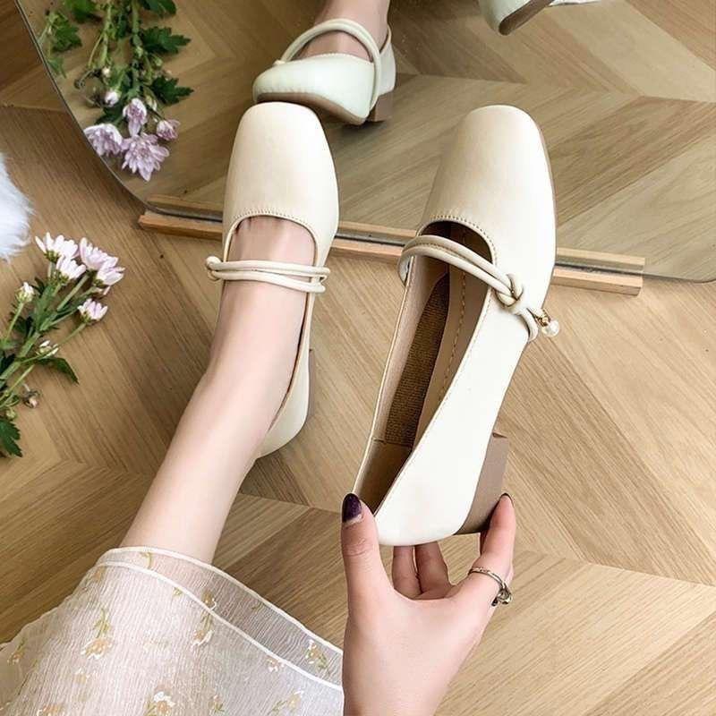 Temperament Mary Jane Small Leather Single Shoes Female 2026 New Spring Fairy with Skirt Evening Breeze Flat Bottom Grandma Ladyshoes