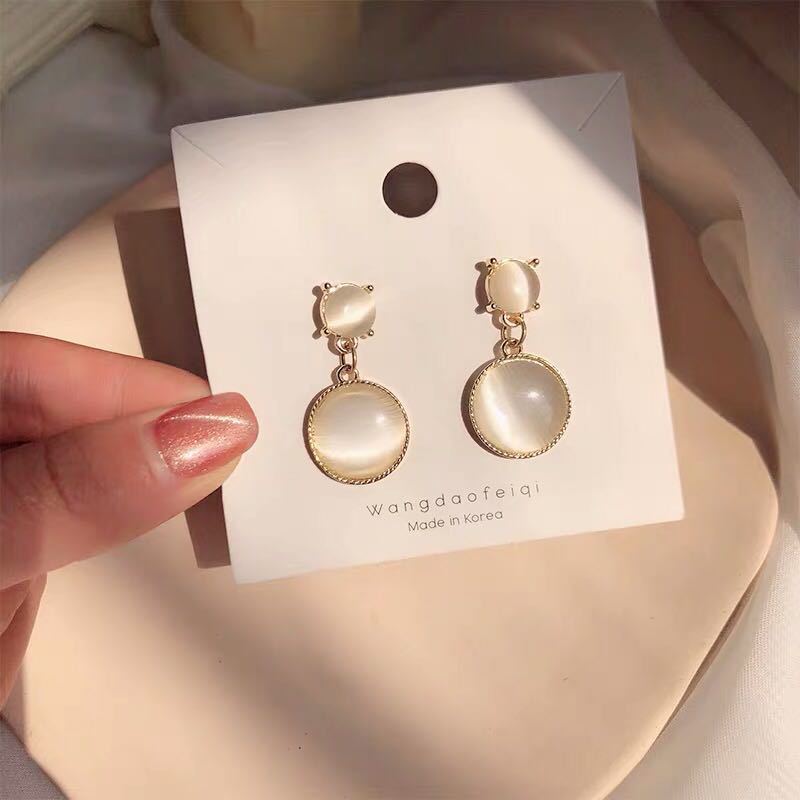 

Серьги с серебряными иглами S925 и минималистичными камнями «кошачий глаз», элегантные и универсальные для женщин