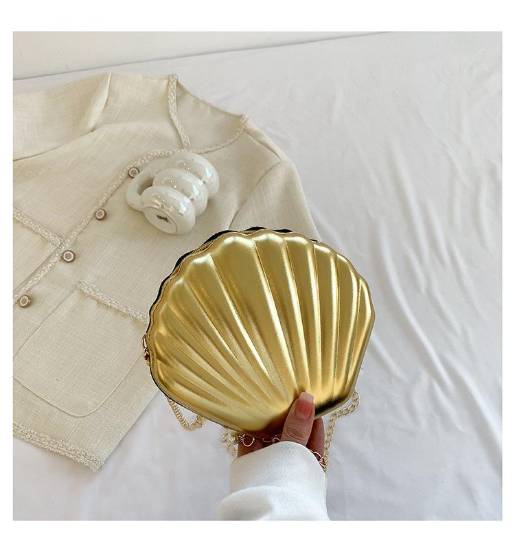 Simple Shell Bag 2025 New Women's Fashion Ins Texture Trend Chain Crossbody Small Bag Patent Leather Scallops