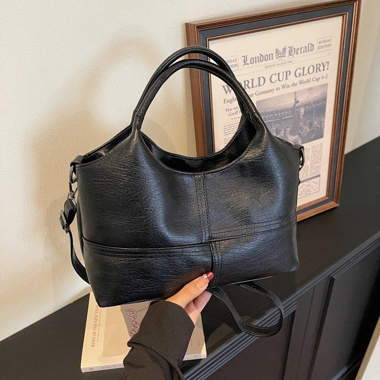 Casual Large Capacity Shoulder bag for women Commute   Crossbody bag for women Classic Women’s Handbag Trend Handbag For Women