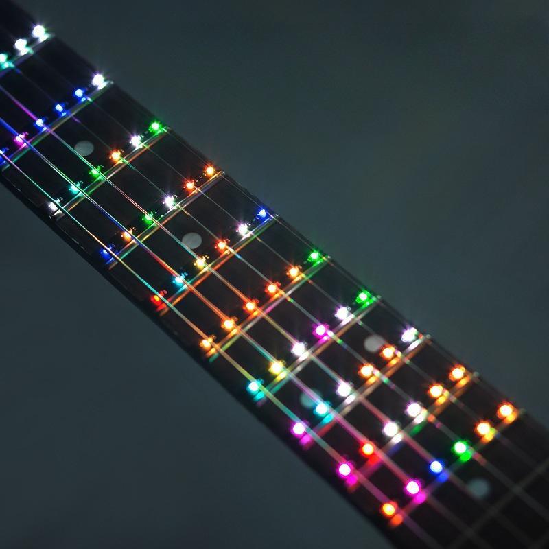 Gitarren Griffbrettlicht 6 Beleuchtungsmodi Bühnenperformance Griffbrettlicht Coole Rhythmusgitarren Saiteninstrumenten Zubehör black