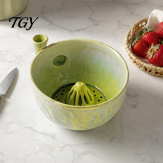 Fresh Food Drainer Ceramic Berry Washing Bowl with Drainage Hole, 360 Degree Self Fruit Serving Rinsing Rinse Bowl, Vegetable Cleaning Strainer