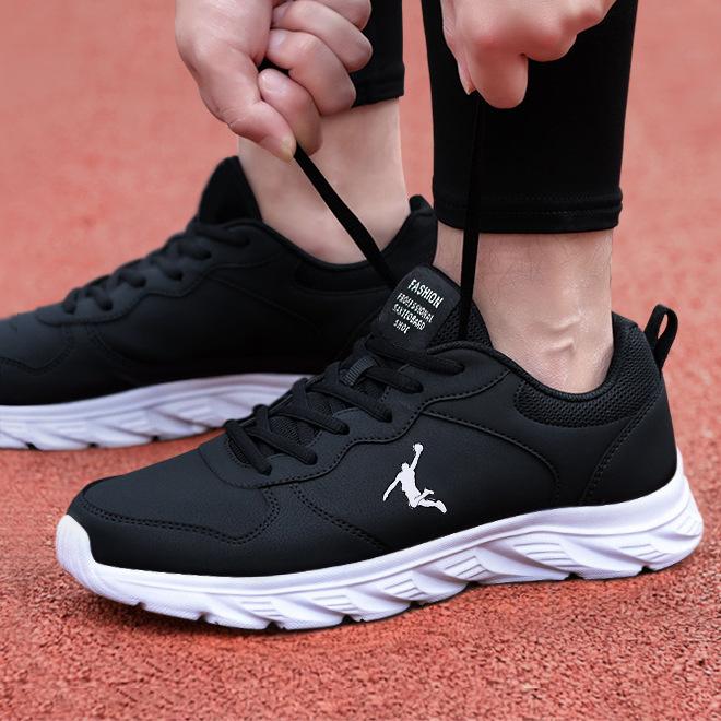 

Мужская обувь весна новые кожаные одиночные туфли мужские повседневные кроссовки популярные модные повседневные спортивные туфли 45