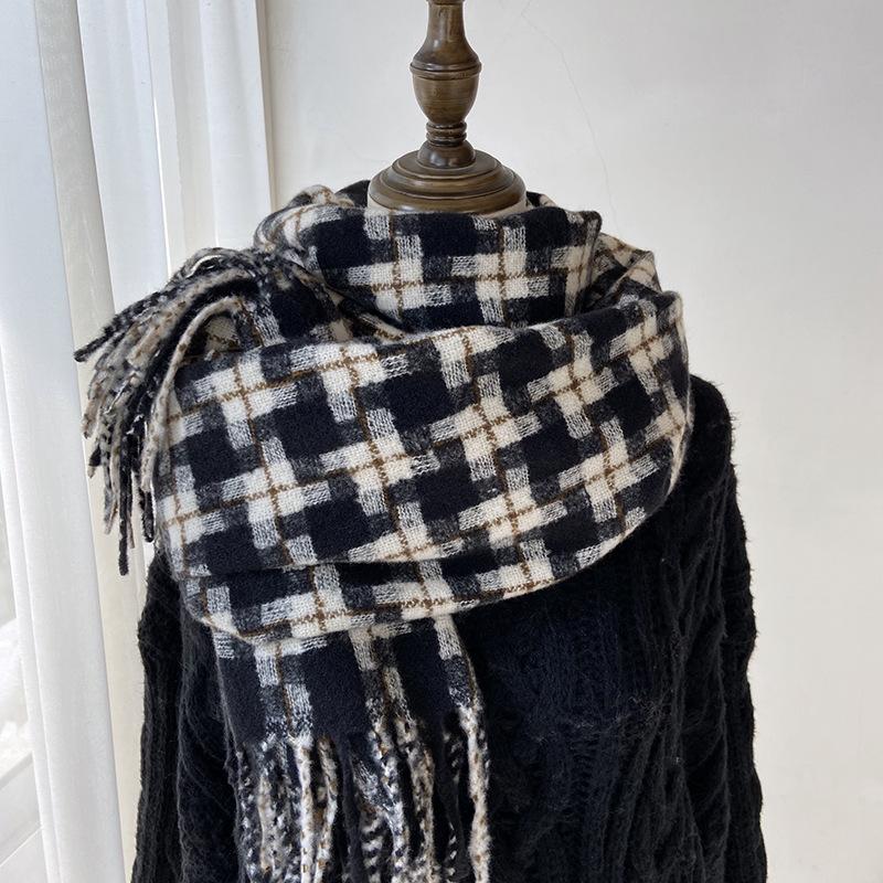 Checkered Scarf Women's Autumn and Winter New High-end Long Style Student Couple Shawl Warm and Thick Tassel Scarf