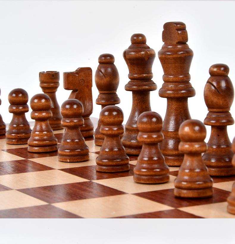 Premium Rosewood Magnetic Foldable Chess Set - High-Quality International Toy