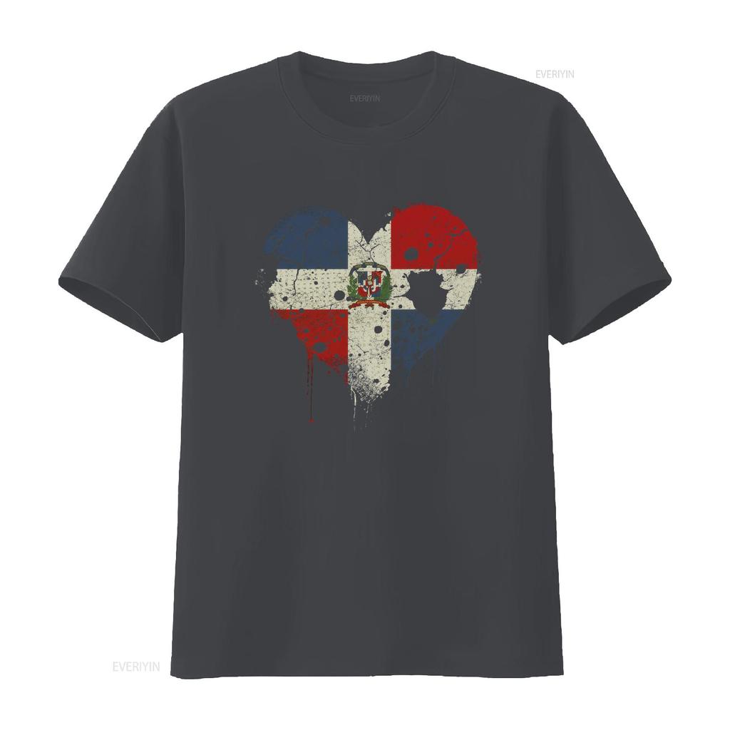 Love Dominican Republic Flag Heart Shaped Distressed Design 100 Cotton Unisexs T Shirt Vintage Unisex Stylish Slightly