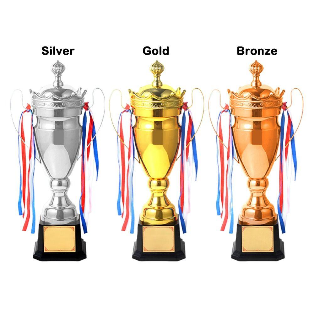 Goldfarbener Gewinnerpreis Kleine Größe Wettbewerbspokal Wettbewerbspreis Meisterschaftspokal Sportspiele
