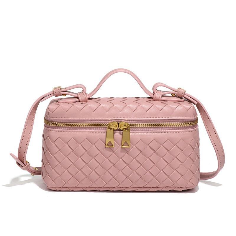 Hand-woven New One-shoulder Fashion Lunch Box Bag, Practical and Trendy Portable Oblique Span Box Bag