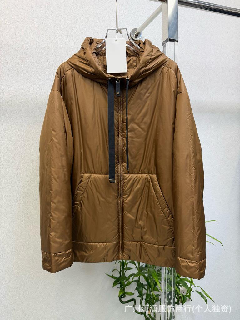 Autumn and winter European station camel fleece fashion warm streamer hooded women max explosion jacket high-end