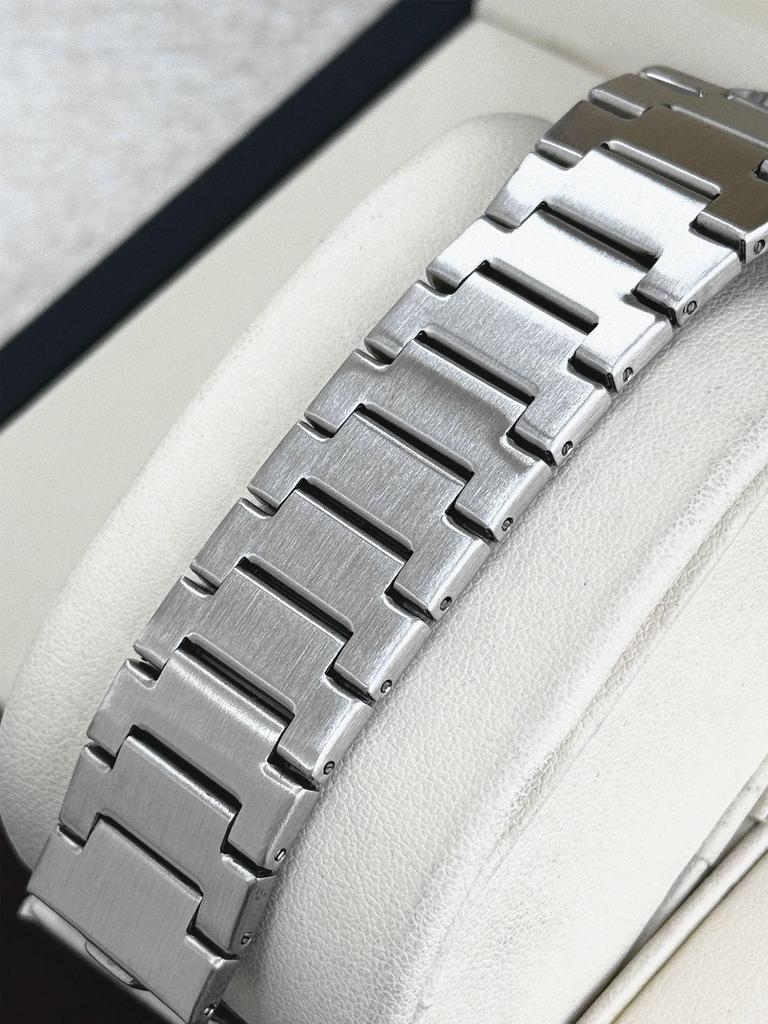 PABLO RAEZ Steel Band Men's Wristwatch with Double Calendar and Butterfly Buckle - Stylish & Trending Casual Business Watch