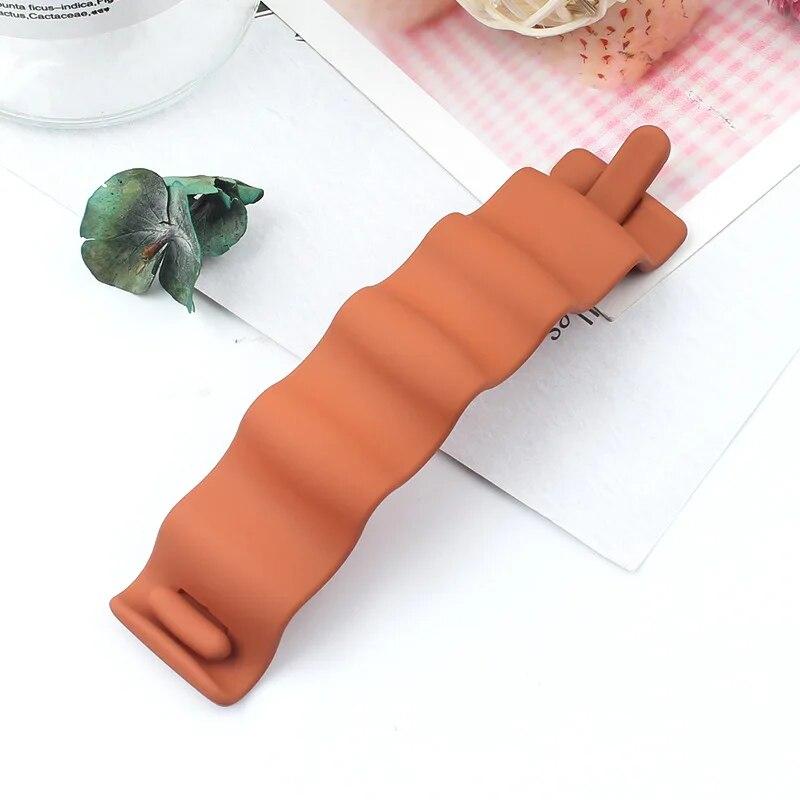 Frosted Ponytail Clip Jelly Color Hair Clip Women Acrylic Wave Banana Clip Hairpin Ponytail Twist Clip Style Headwear