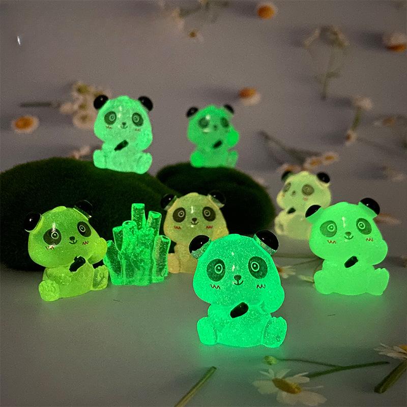 Micro Landscape Resin Decoration Glow-in-the-dark Cartoon Red Panda Decoration Desktop Car Decoration Accessories