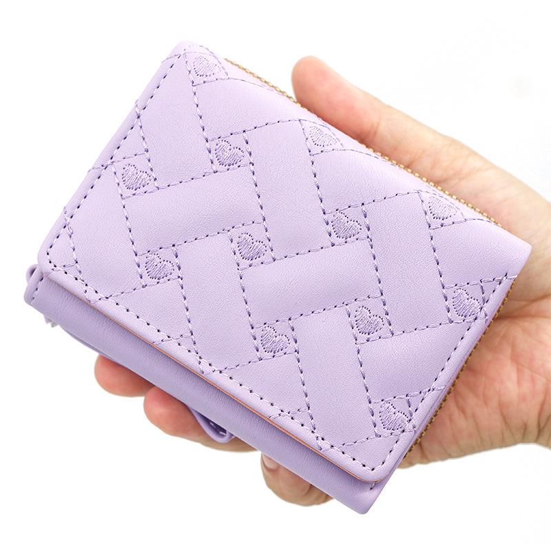 Ladies' Love Embroidery Tri-fold Wallet: Multi-Card Slot, Large Capacity, Versatile and Fashionable Short Coin Purse.