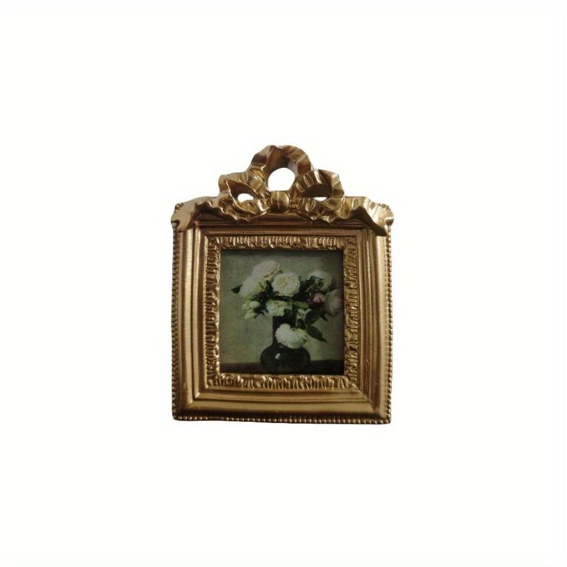 European Style Retro Carved Floral Resin Photo Frame Gold Color Square Design for Desktop Display and Wall Hanging Home Decor