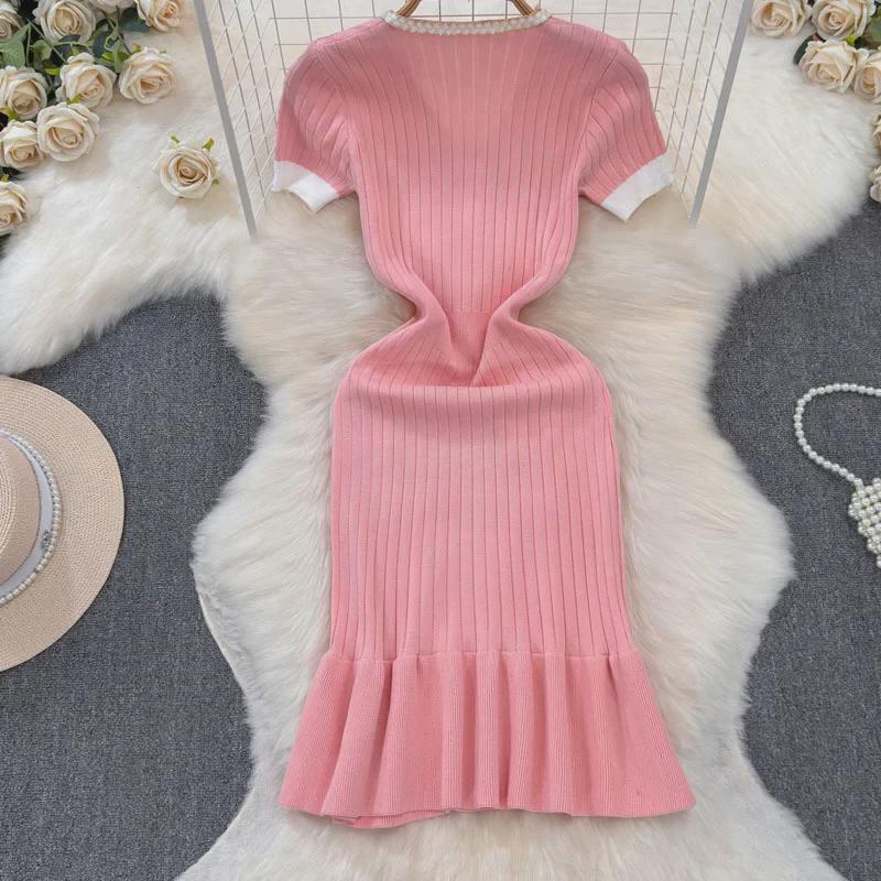 Contrast Color V-Neck Knitted Fishtail Dress